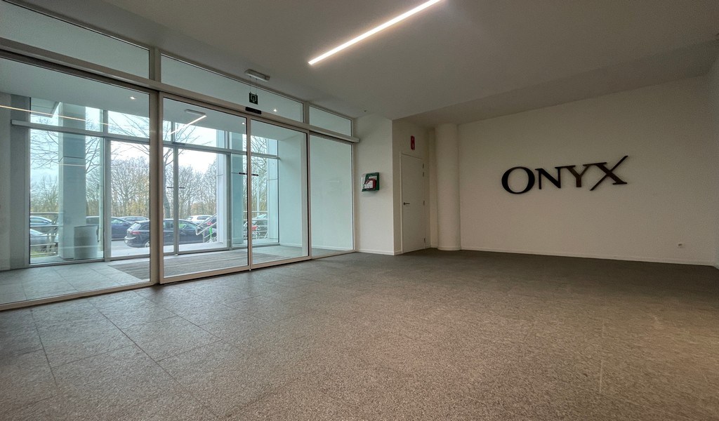 Hedendaagse kantoren te huur in Onyx Building te Berchem