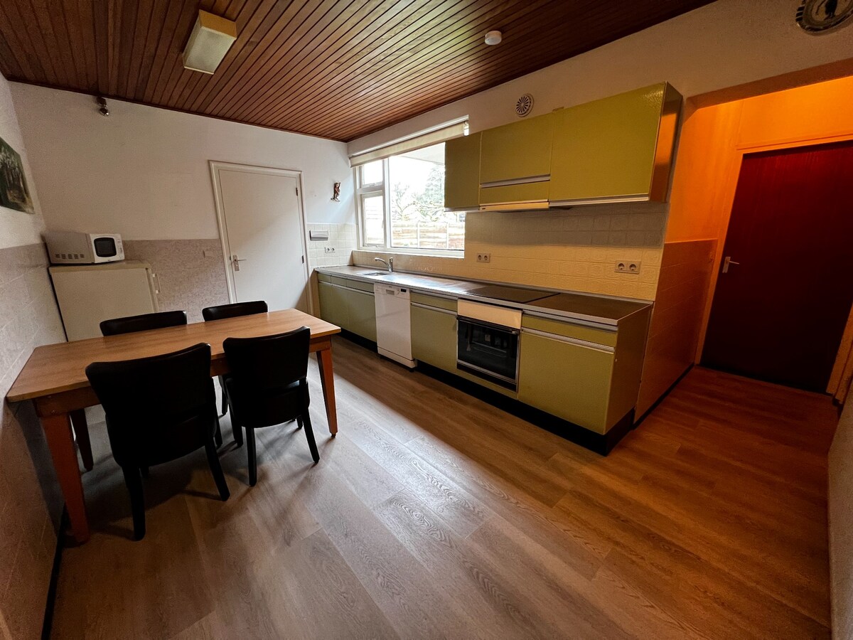 Vrijstaande woning op royaal perceel in het hart van Duizel 