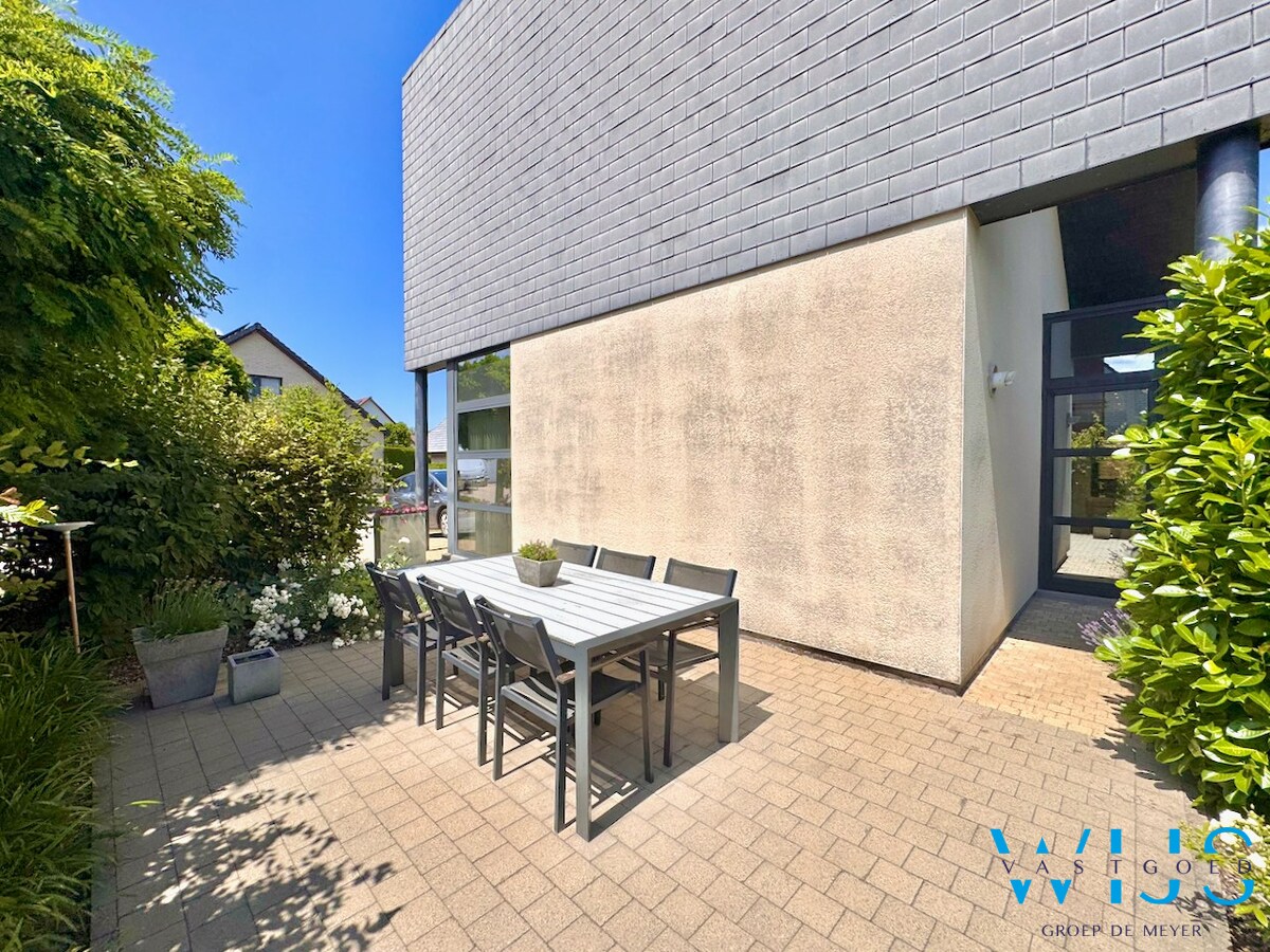 Unieke architecturale woning met heerlijke tuin in Watervliet 