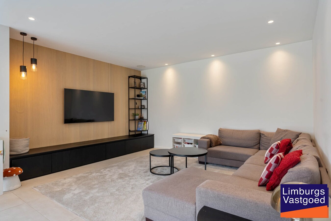 Hoogwaardig afgewerkte gezinswoning, 4 slpk, op 48a23ca, nabij centrum 