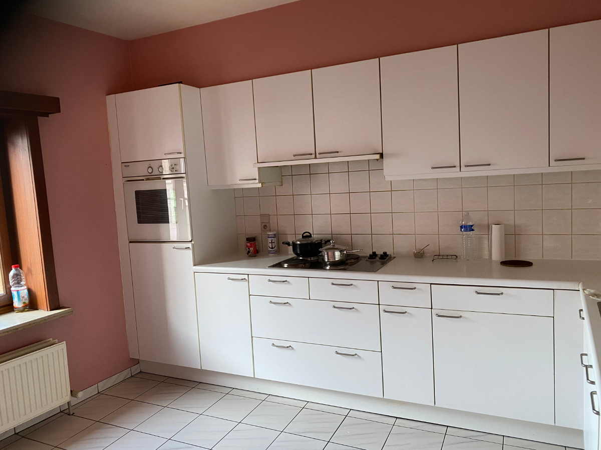 Ruim 2-slaapkamer appartement in centrum Zottegem 