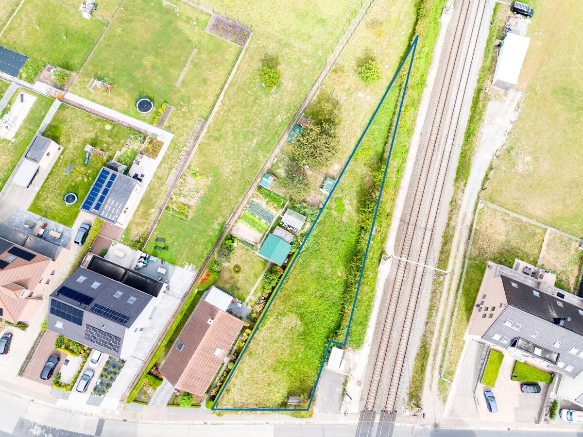 Centraal gelegen bouwgrond voor open bebouwing te Leeuwergem 