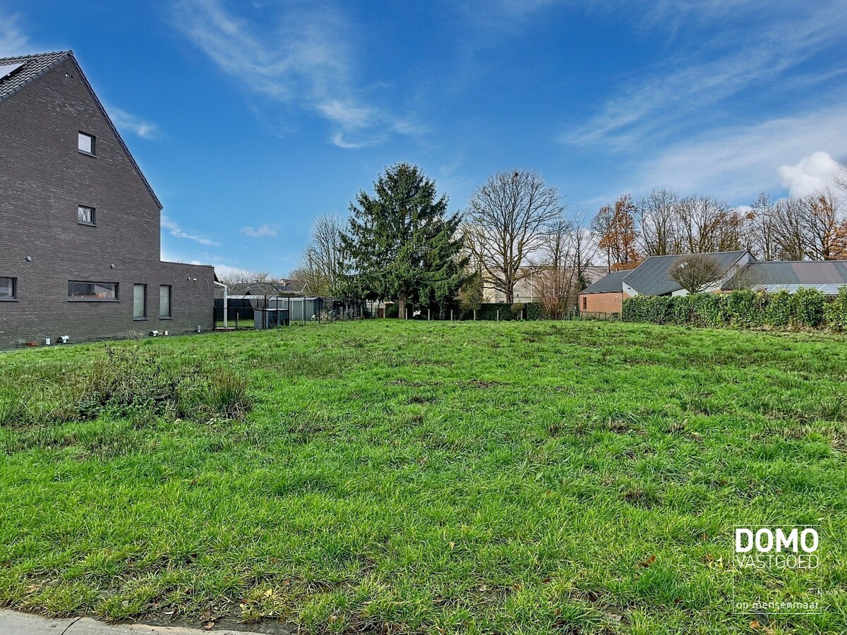 Ruim perceel van 8a27ca voor een open bebouwing te Schulen 