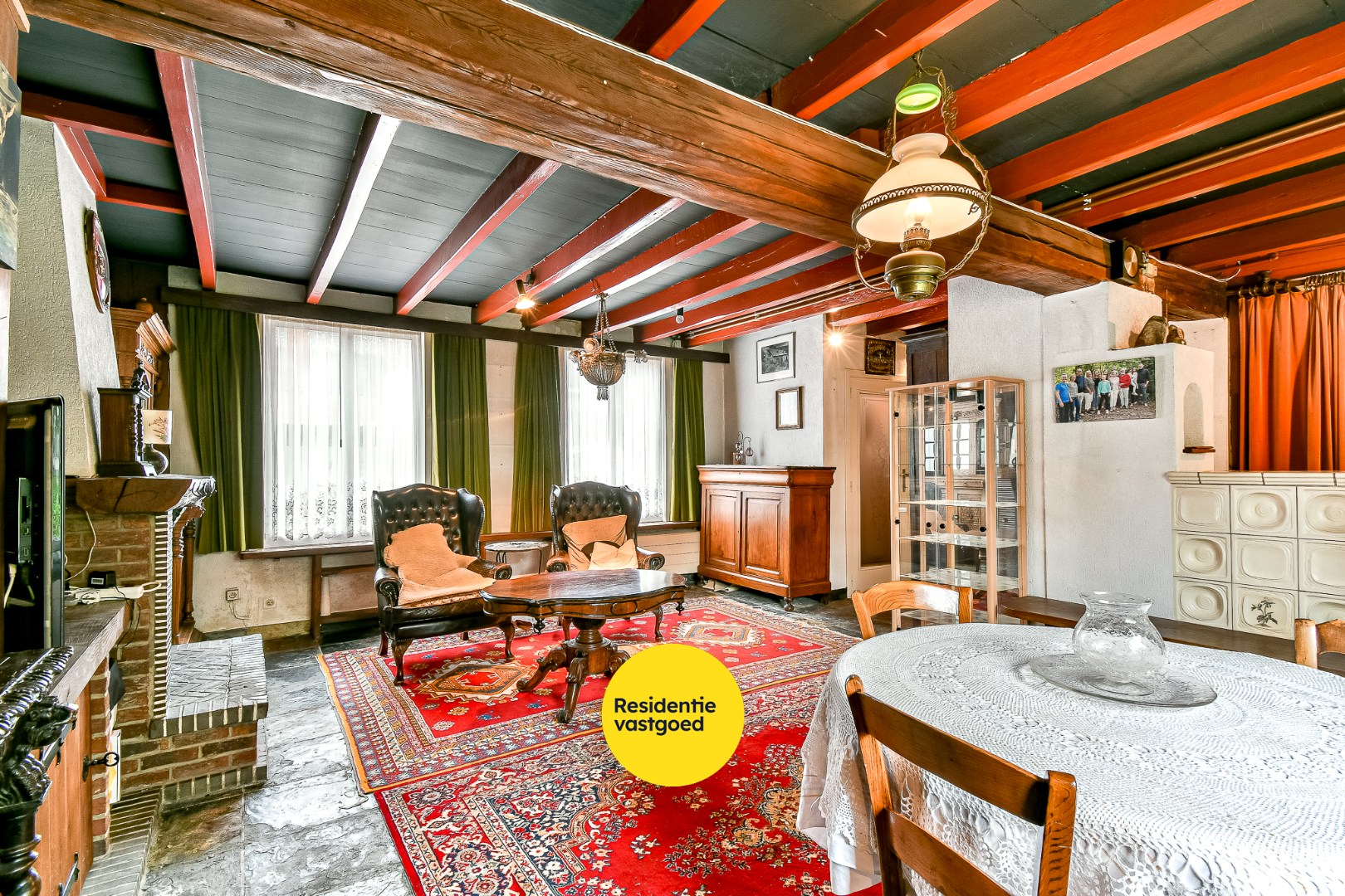 Te renoveren open bebouwing op ruim perceel van 1.300 m² met tal van mogelijkheden 