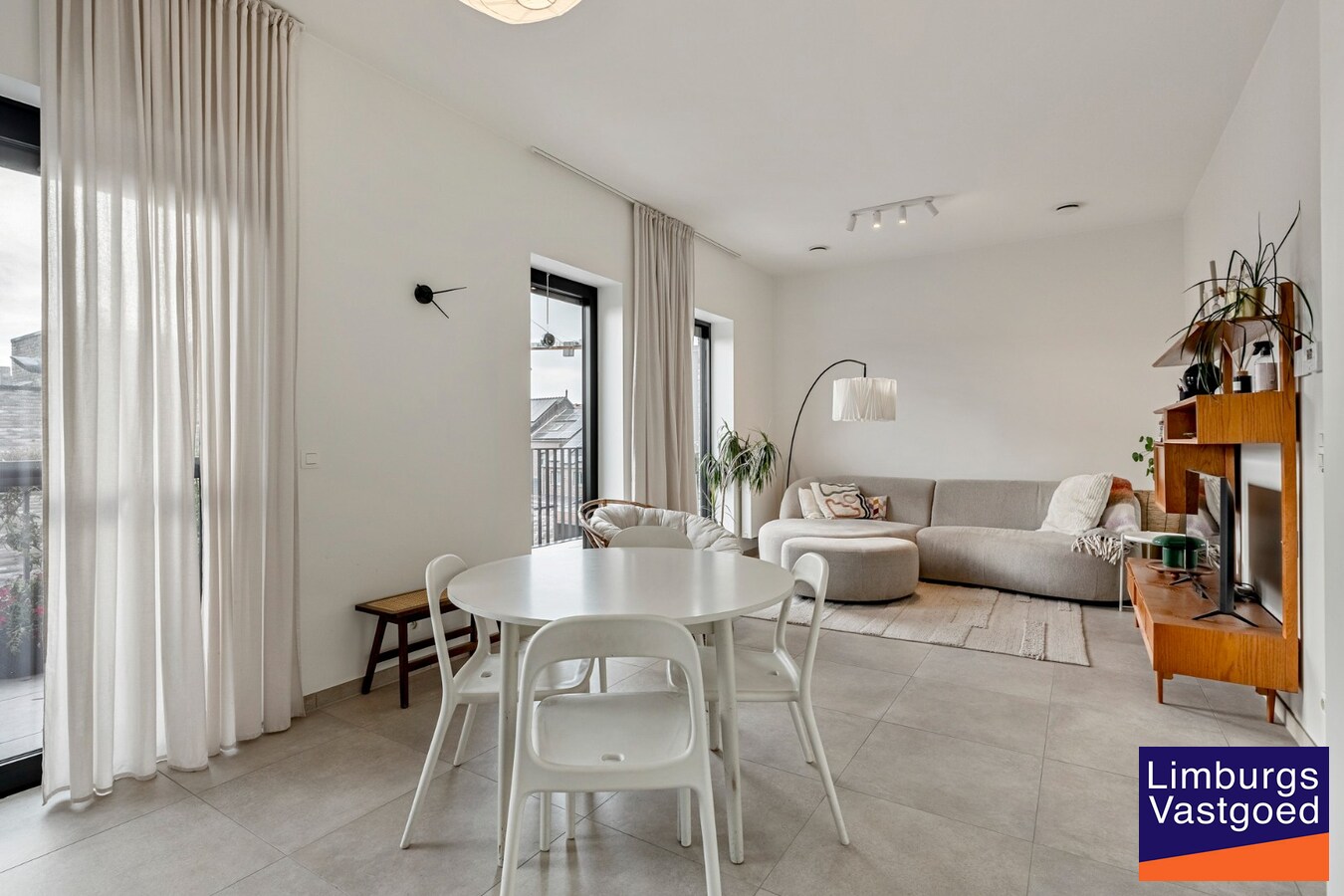 Lichtrijk BEN-appartement, 1 slpk, met ruim terras op toplocatie! 
