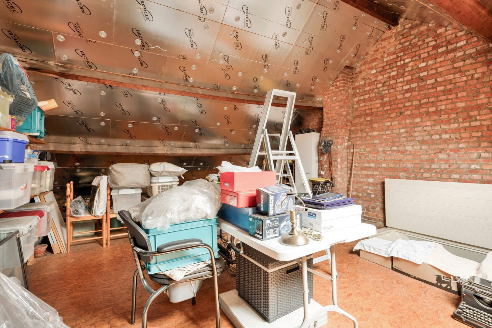 Rustig gelegen woning met 3 slaapkamers, tuin, zolder en kelder in Kessel-Lo! - EPC 220 kWh/m² - bewoonbare opp. 134 m² 