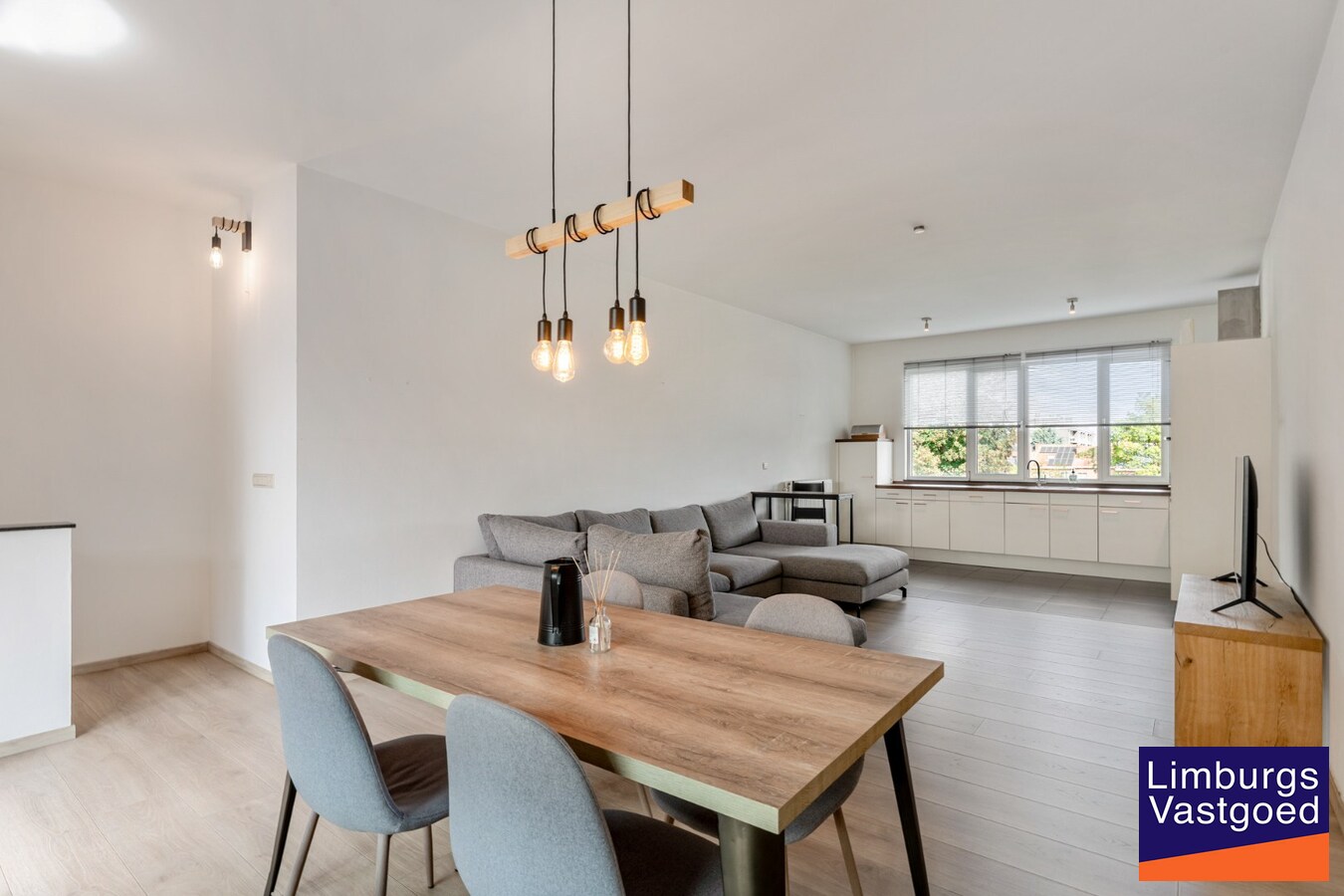 App., 119 m², 2 slpk, terras, autostaanplaats 