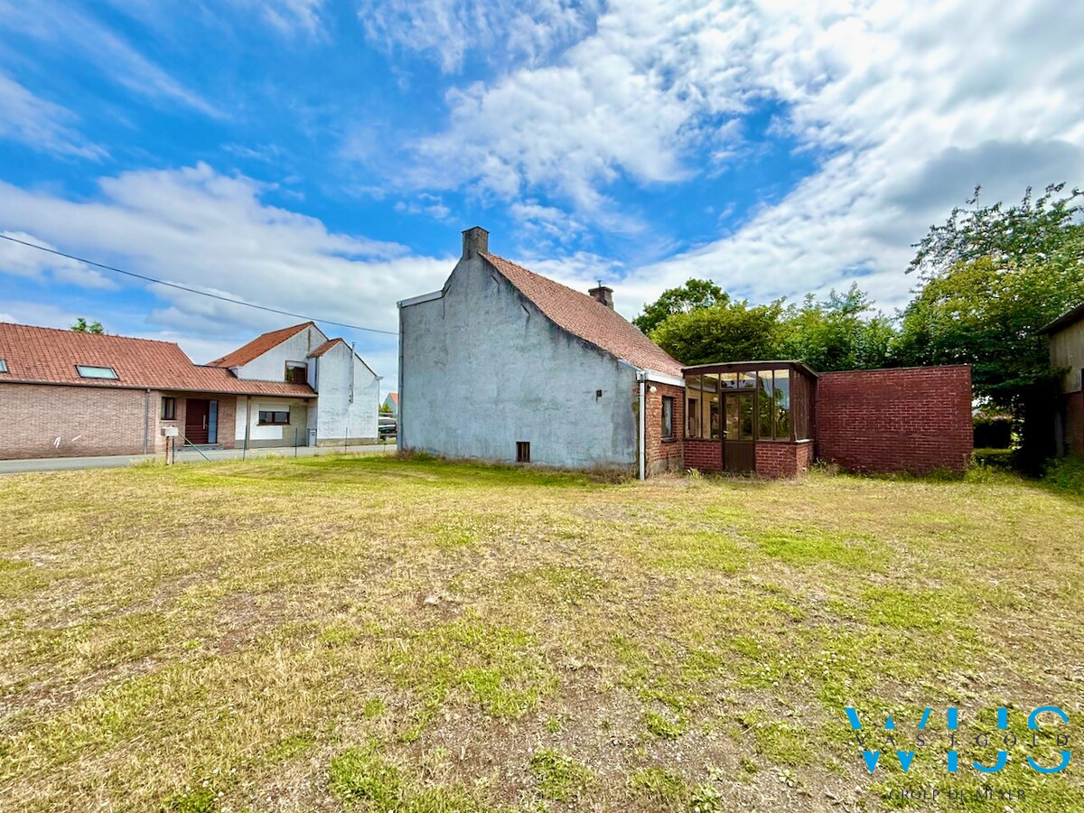 Af te breken woonhuis op 1.104m² op TOPLOCATIE ! 
