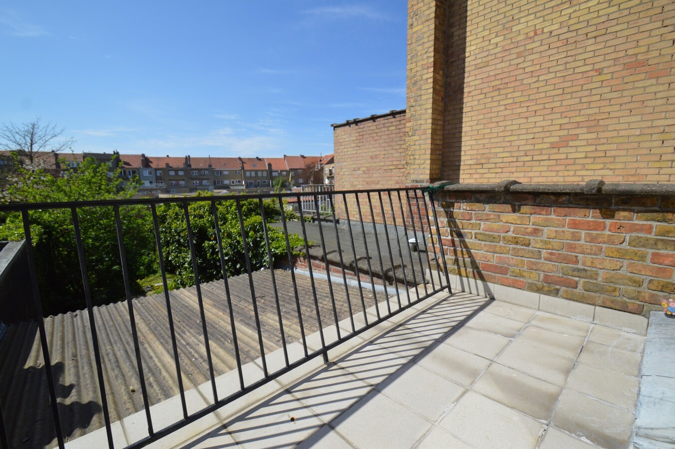 Zeer ruime woning met tuin - Heist 