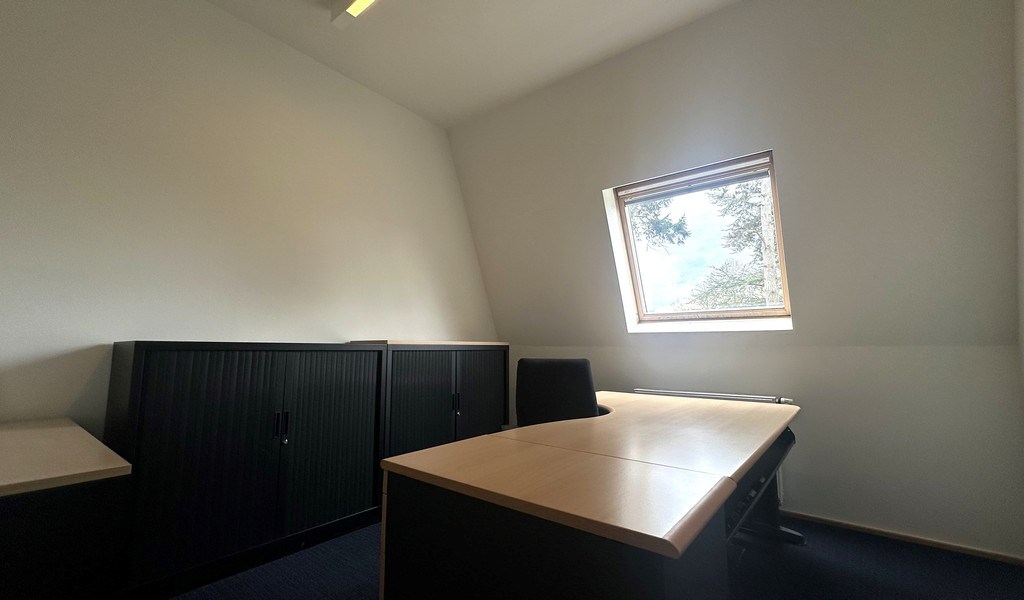 Standalone kantoorpand te huur in Deurle