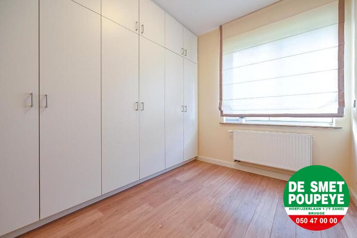 Zonnig hoekappartement nabij het station. 