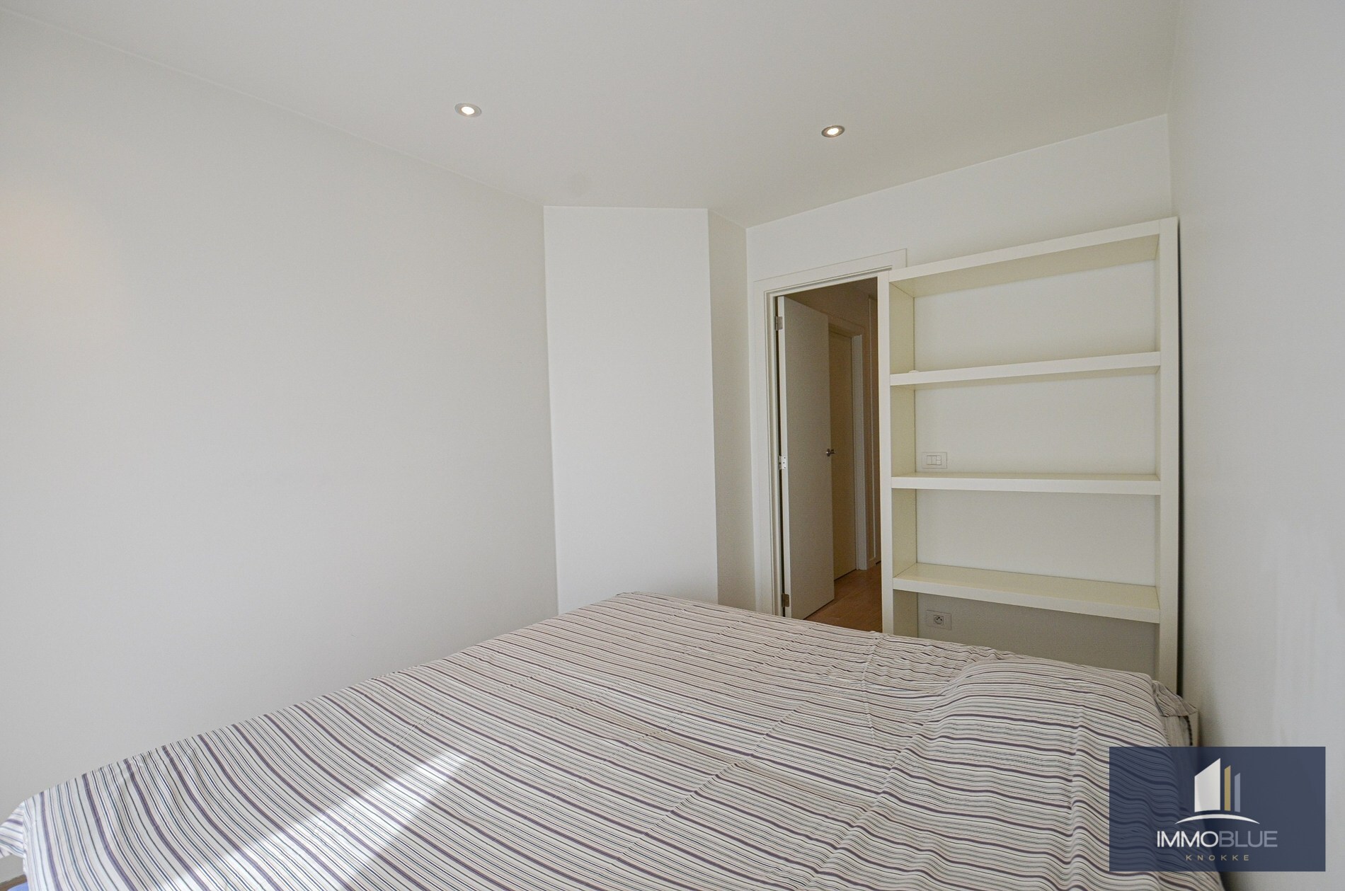 Topaanbieding – Uitzonderlijk ruim appartement gelegen in een stijlvolle residentie. 