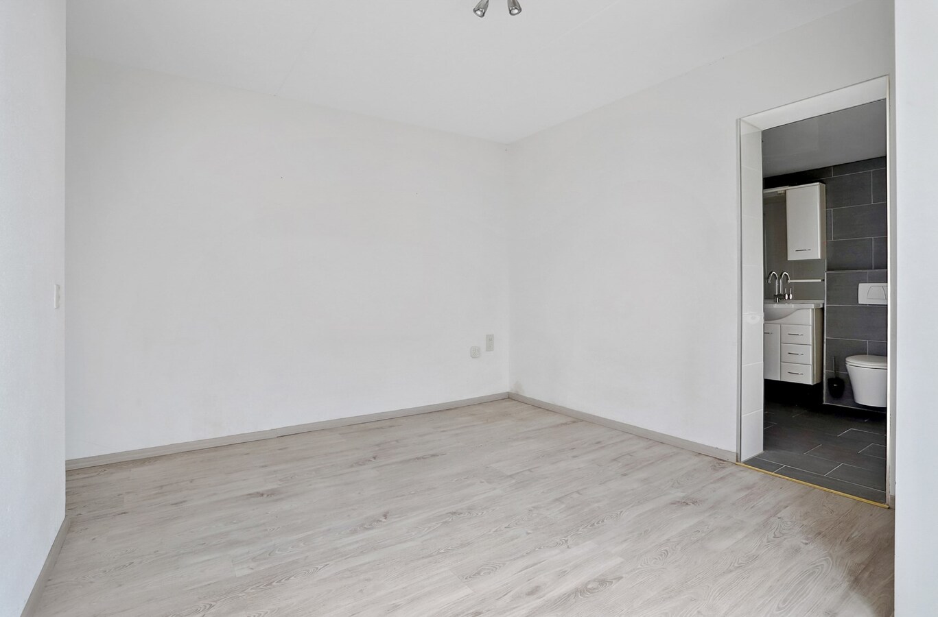 BINNENKORT IN VERKOOP 