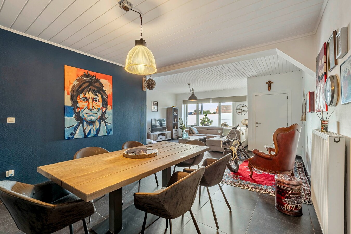 Comfortabel, gelijkvloers appartement mét ruime tuin en carport! 