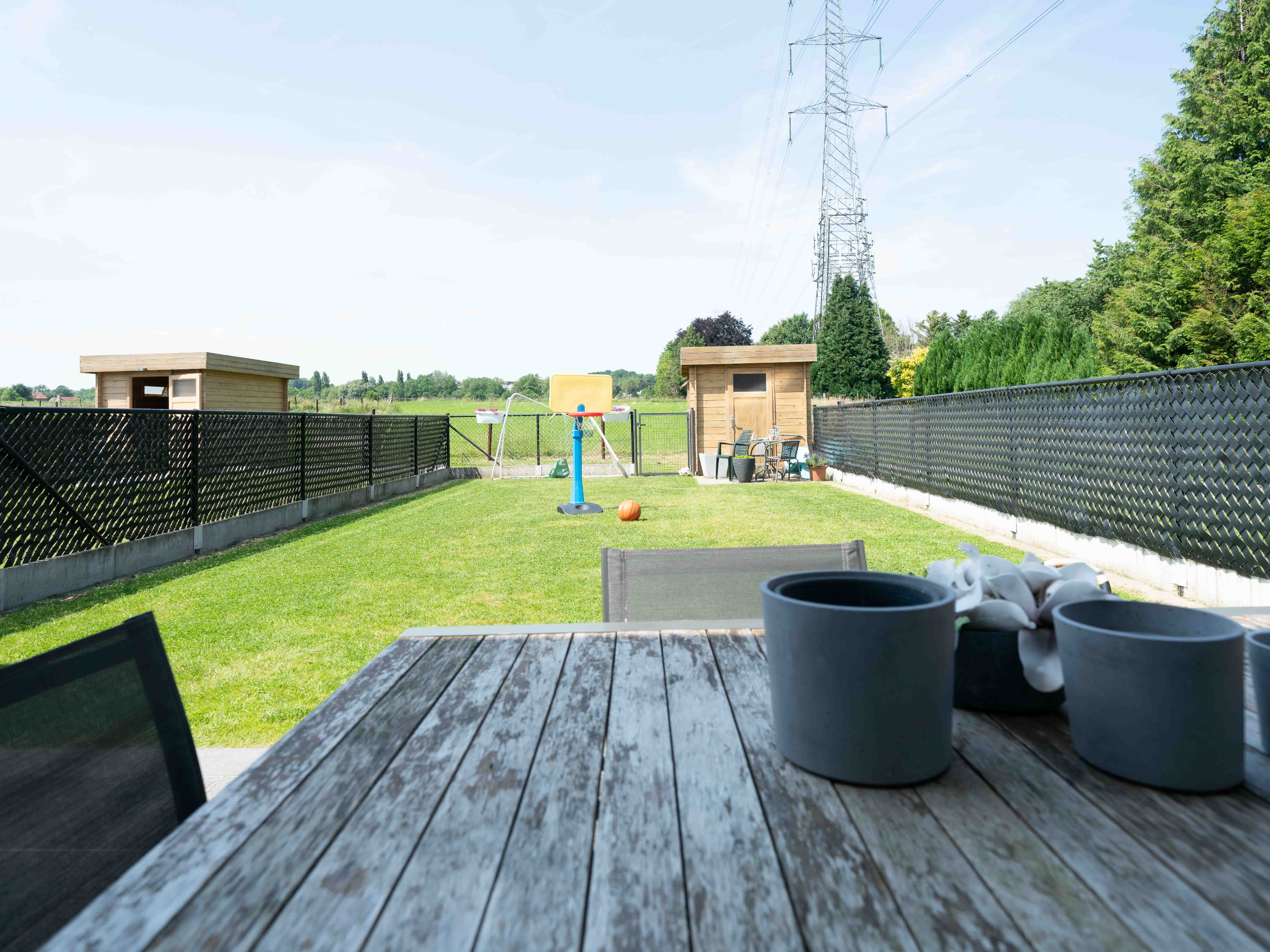 Zéér ruime en recente woning met 3 kamers en 2 badkamers 
