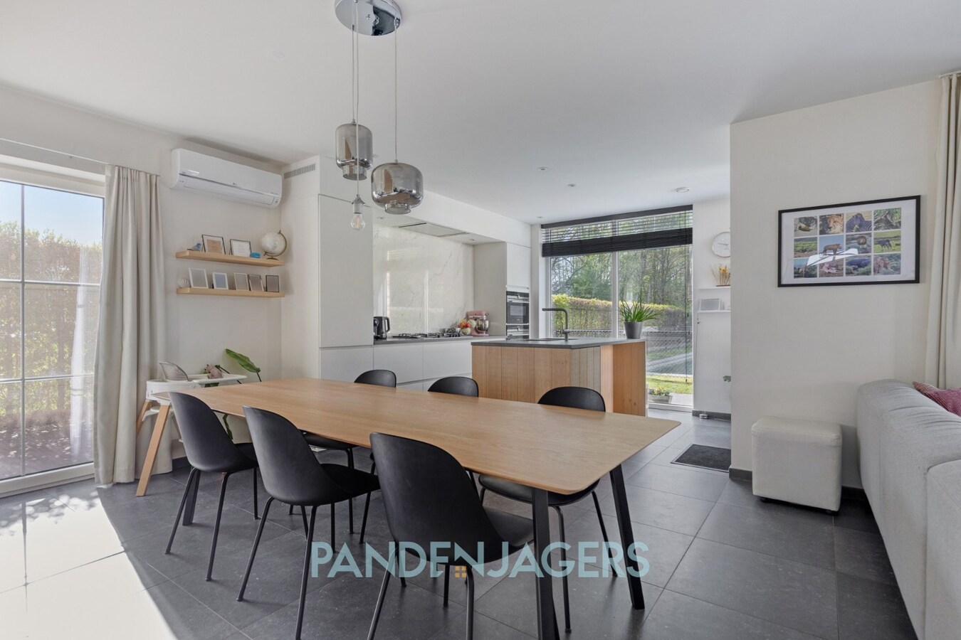 Recente woning (2018) met zwembad te Duffel 