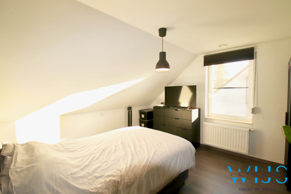 Recent instapklaar woonhuis in het centrum van Assenede ! 