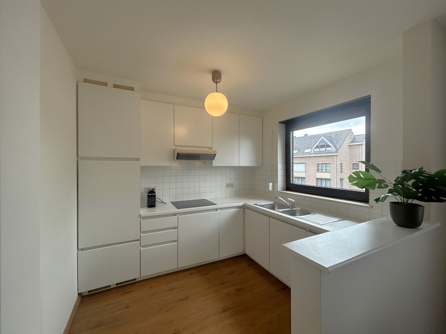 Instapklaar appartement met 2 slpk. in centrum Geel 