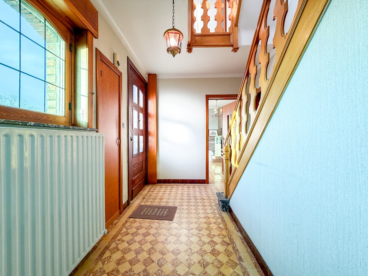 Te renoveren gezinswoning (433 m²), 3 slpk, garage en tuin, Torhout 