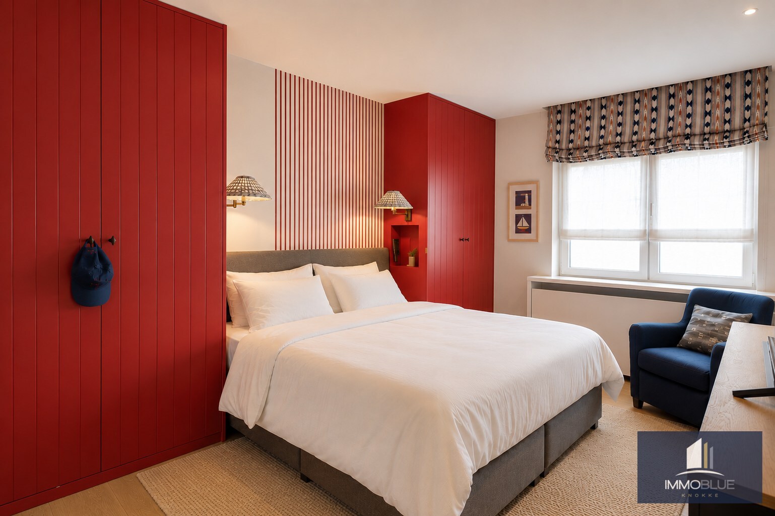 Stijlvol hoekappartement met tijdloze elegantie en een open zicht op de Kustlaan. 