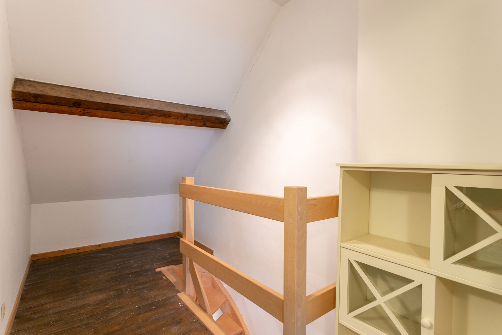 Instapklare woning (EPC B) met 3 slpk, 2 badk en terras te Halle (nabij station) 