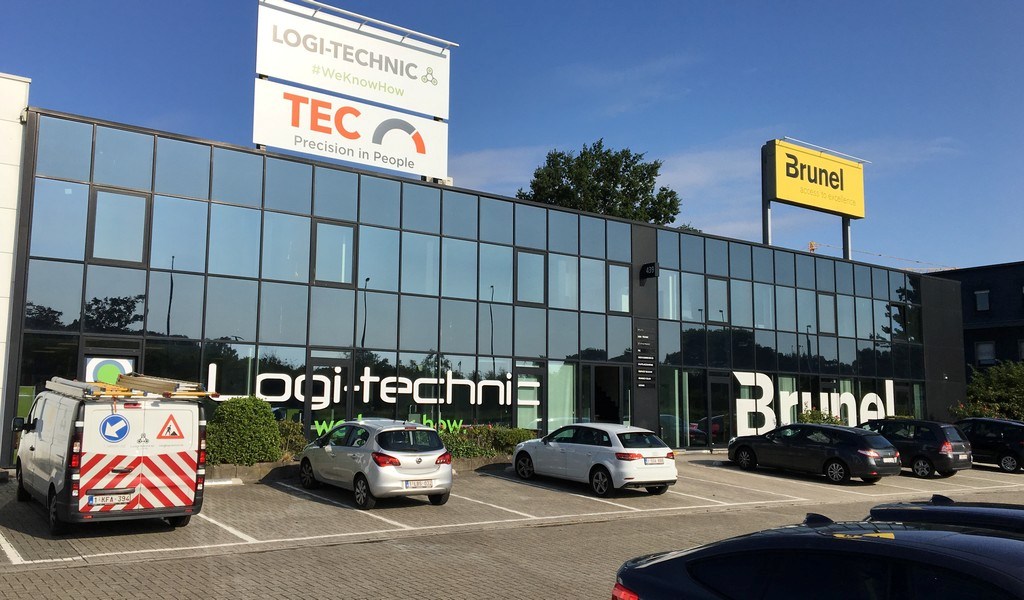 Strategisch gelegen kantoren te huur vlakbij klaverblad in Gent