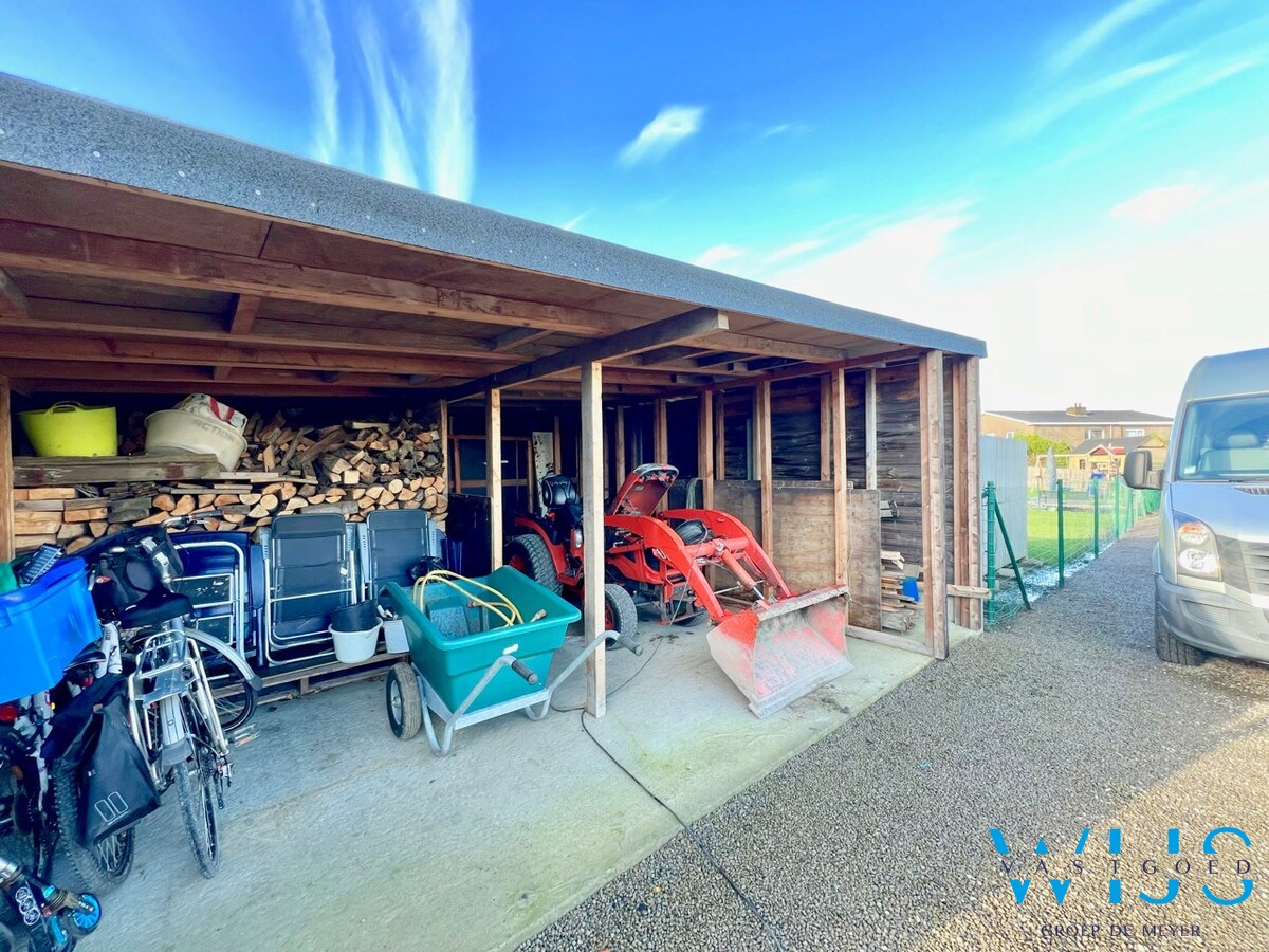 Instapklaar woonhuis op 17.400 m² grond te ASSENEDE ! 