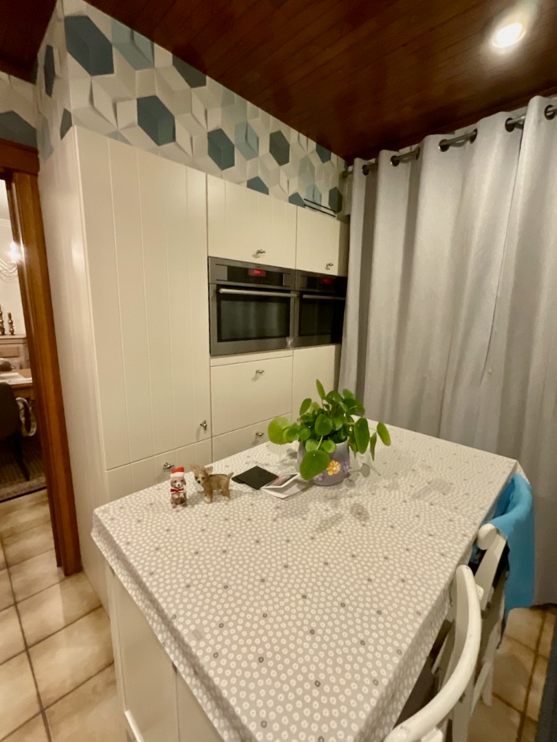 Goed onderhouden rijwoning met garage 