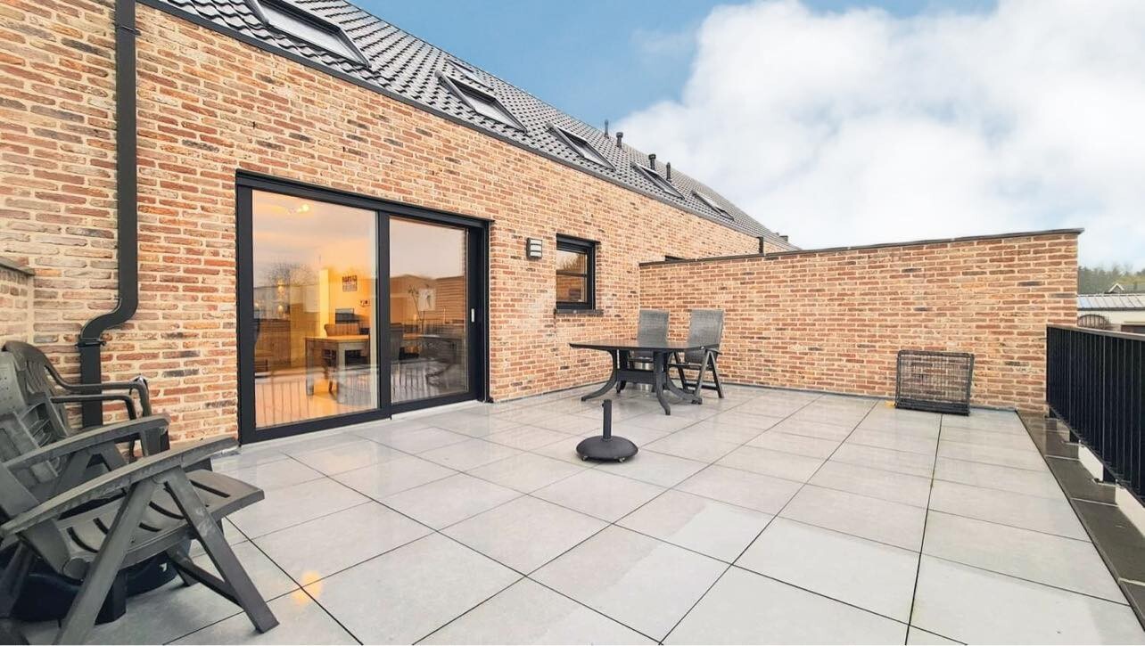 Moderne duplex van 2019 met royaal zuidgeoriënteerd terras 
