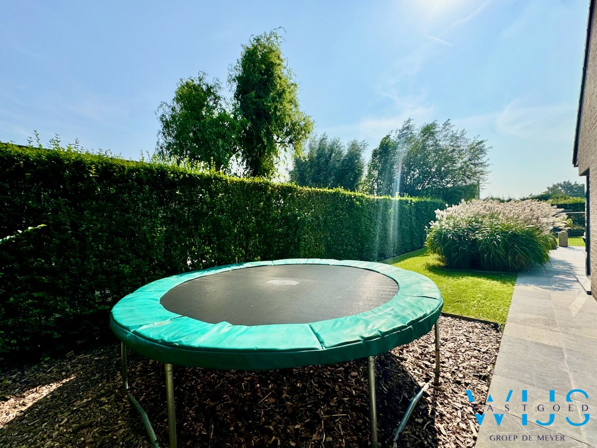 Schitterende gezinswoning op 835 m² te Knesselare 