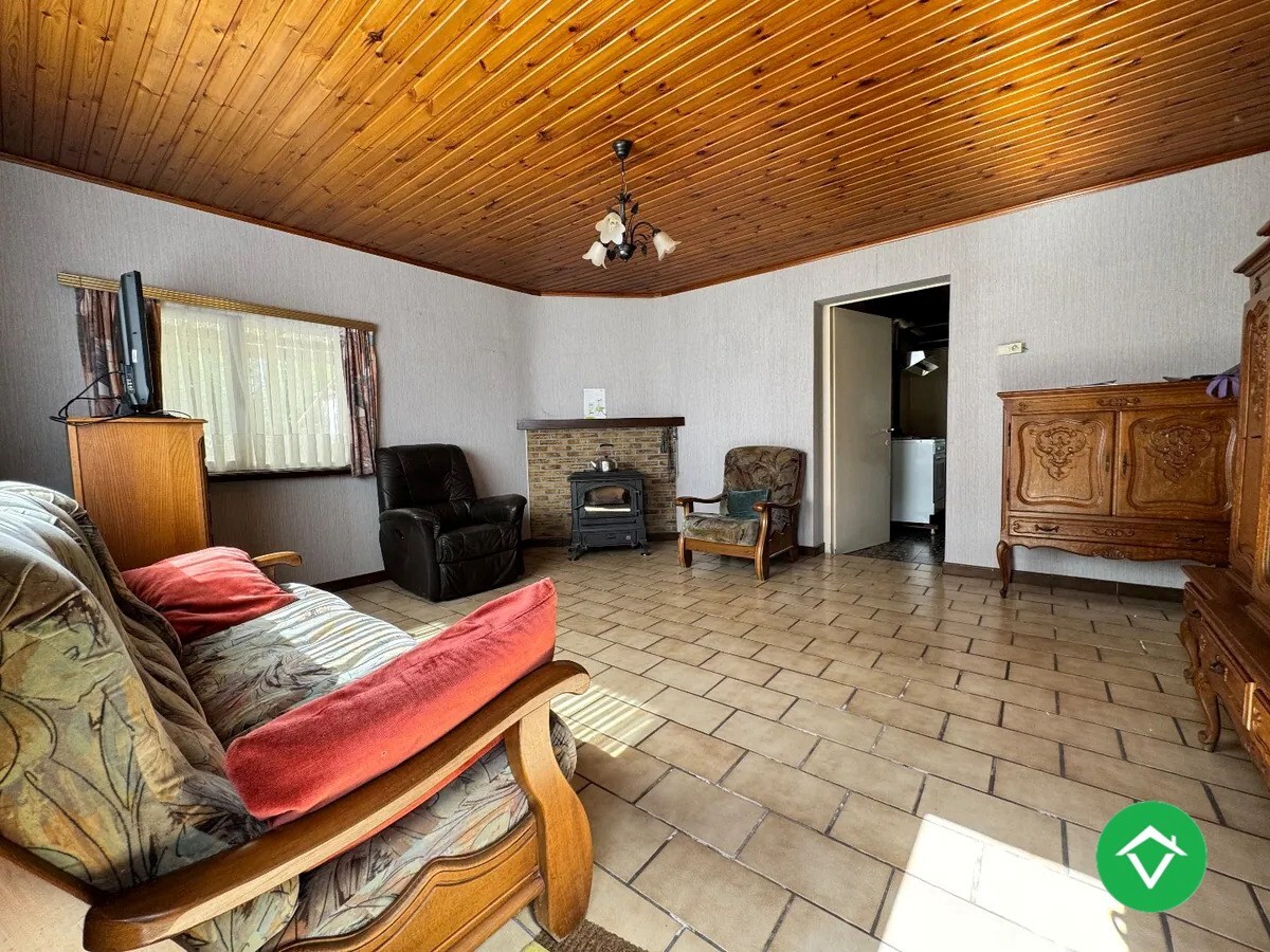 Woning met 3 slaapkamers tuin en garage te Gistel 