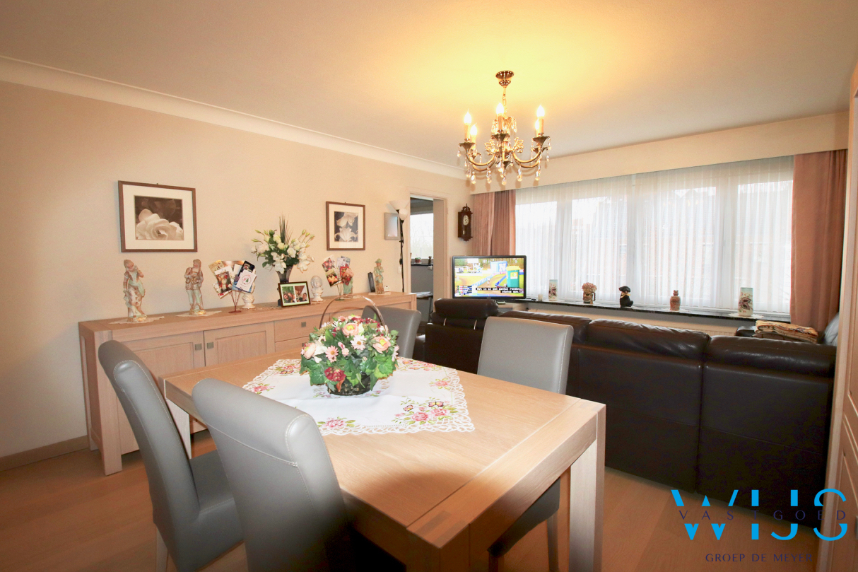 Instapklaar 2 slaapkamerappartement met terras te Wondelgem ! 