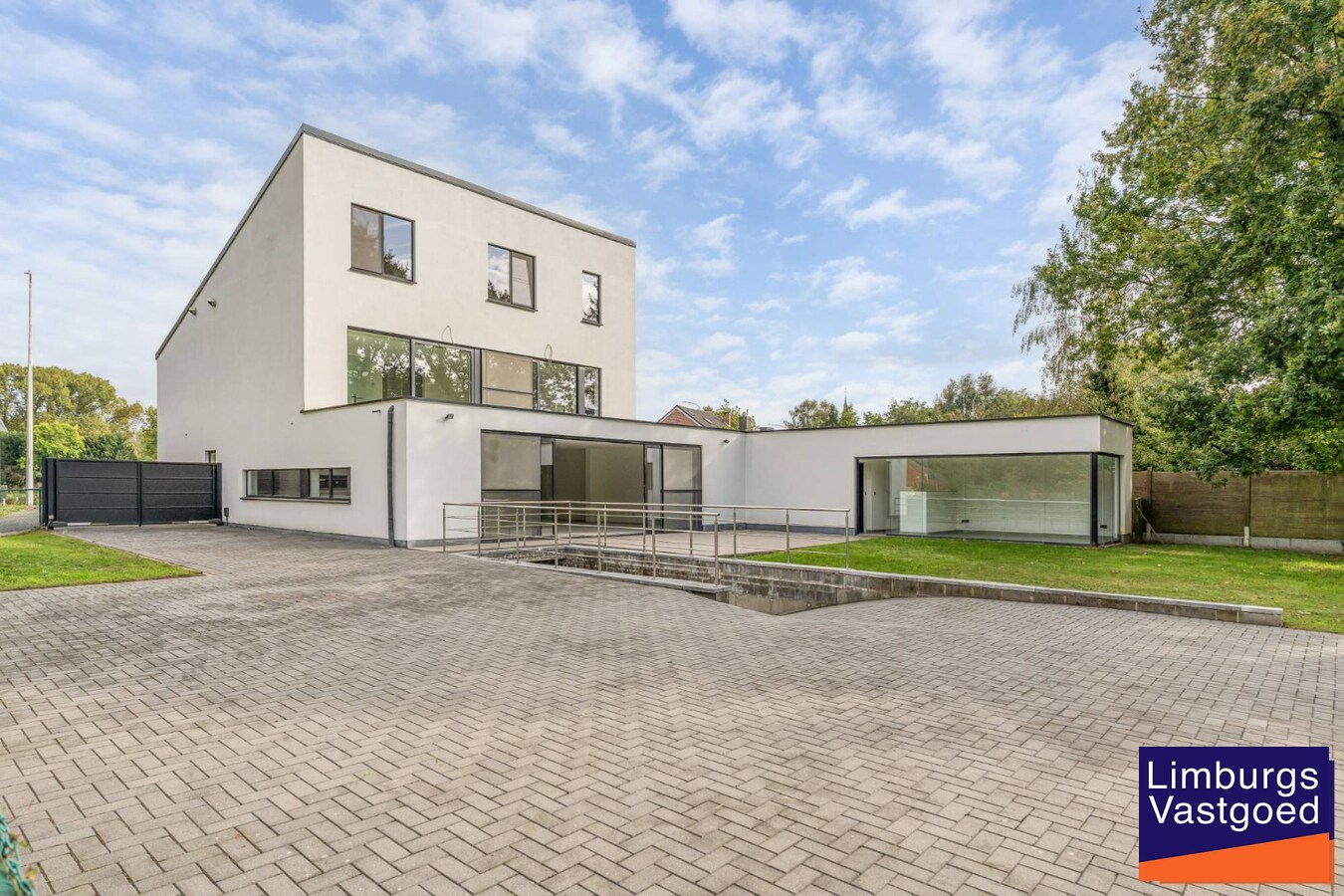 https://360.zabun.be/property/pictures/default.aspx#