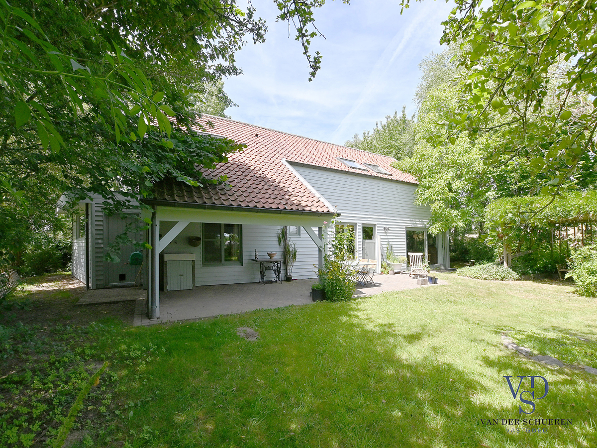 Exceptioneel gelegen eigendom te Baaigem. 