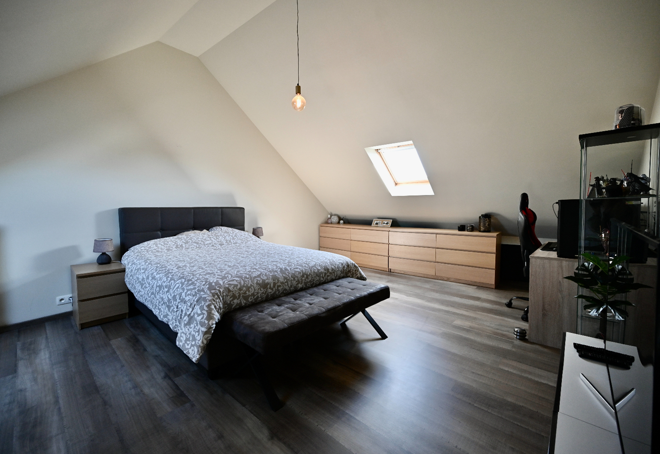 INSTAPKLARE KNAP GERENOVEERDE STADSWONING MET TERRAS 