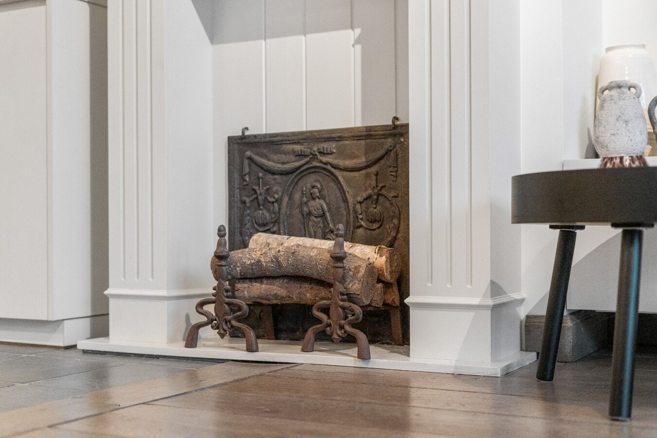 Uiterst charmante halfopen bebouwing met weidse zichten op een perceel van 2012m² 