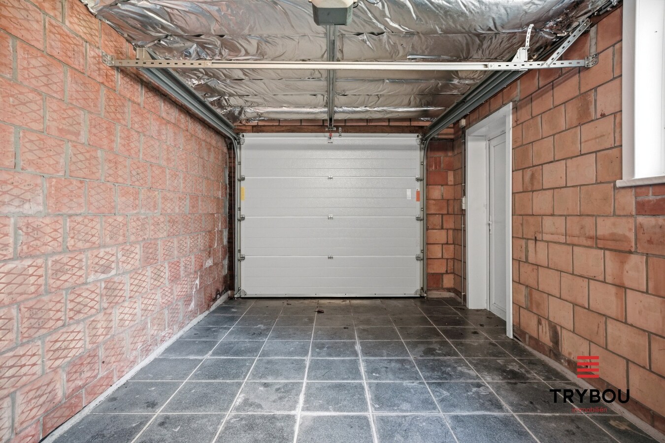 Halfopen bebouwing met 4 slaapkamers in Poelkapelle! 