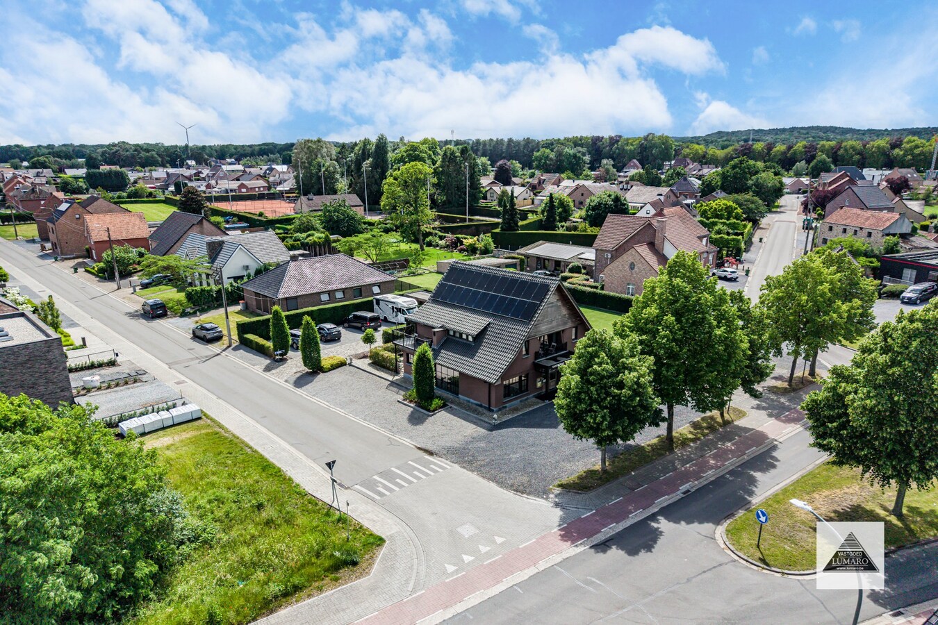 Schitterend horecapand met privé parking en vakantiewoning 