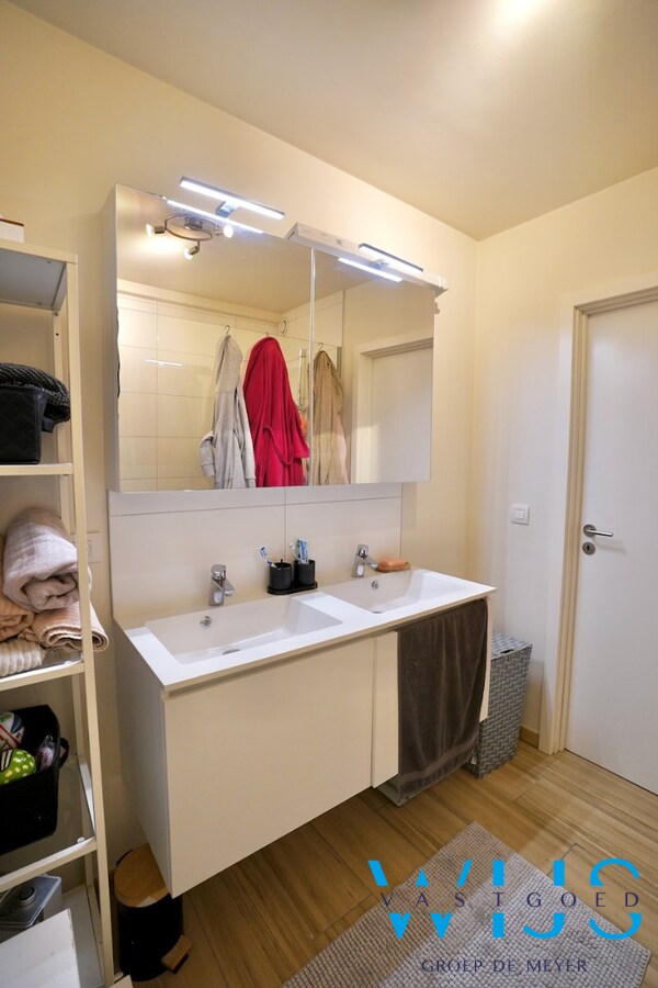 Instapklaar appartement met parkeerplaats te ERTVELDE ! 