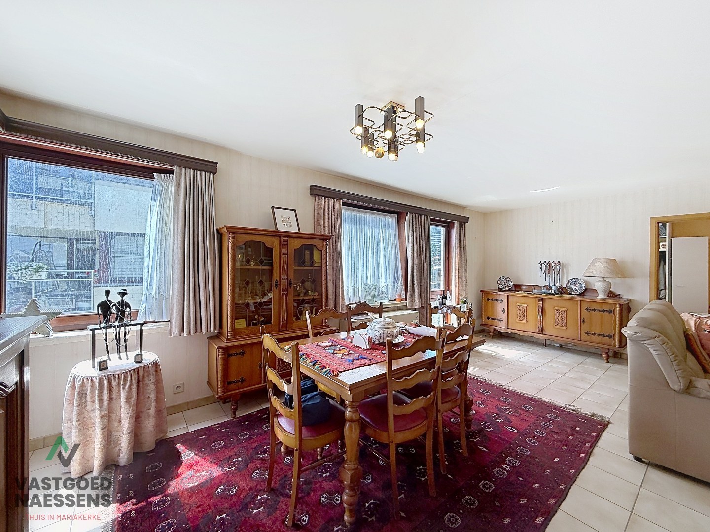 APPARTEMENT À RÉNOVER DE 3 CHAMBRES - TERRASSE ENSOLEILLÉE - QUARTIER RÉSIDENTIEL CALME 