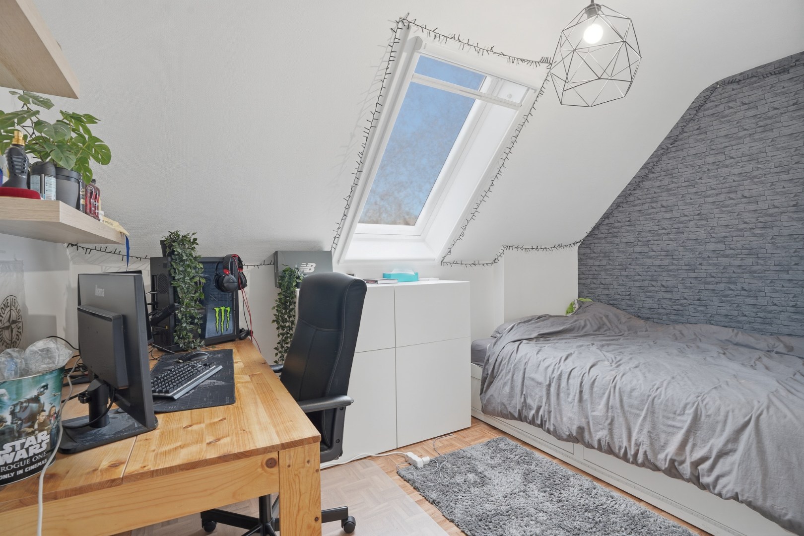 Landelijk gelegen villa met loods in Aartrijke 