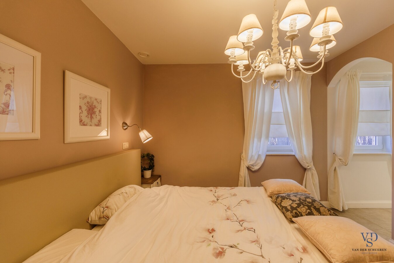 Hedendaagse villa in landelijke stijl 