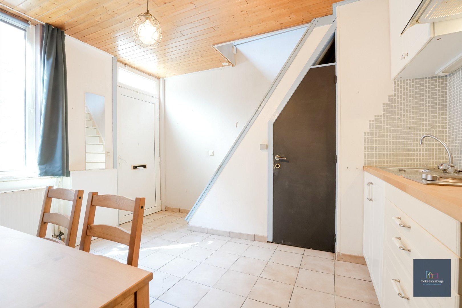 Te renoveren beluikwoning 