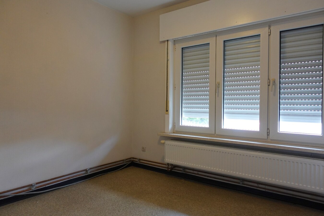 Ruime woning met opslagruimte 