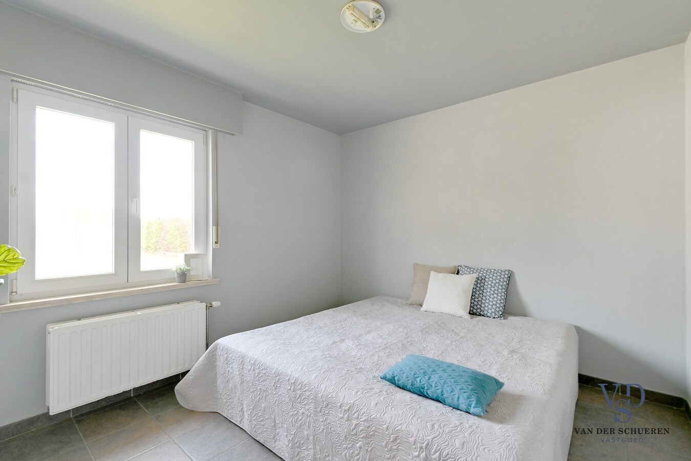 Bungalowwoning met afzonderlijke garage 