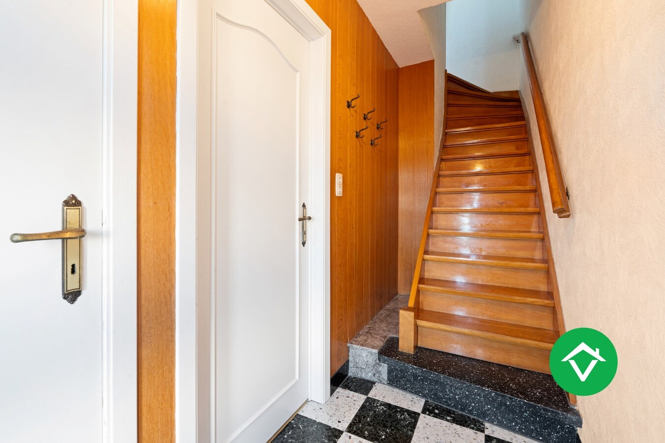 Gezinswoning met 4 slaapkamers  in rustige woonwijk te Roeselare 