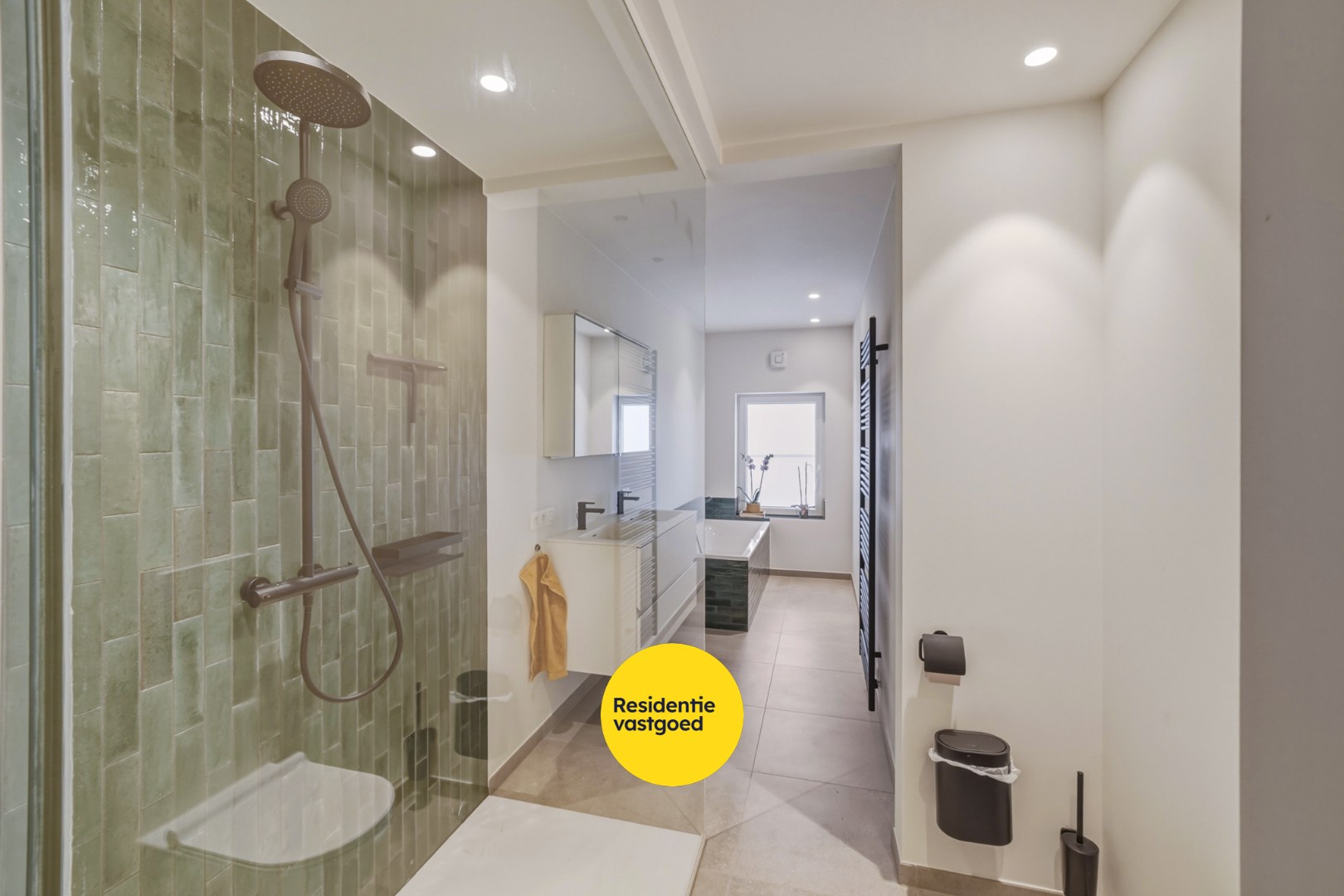 Instapklare, energiezuinige woning met 4 slpk in Mariakerke 