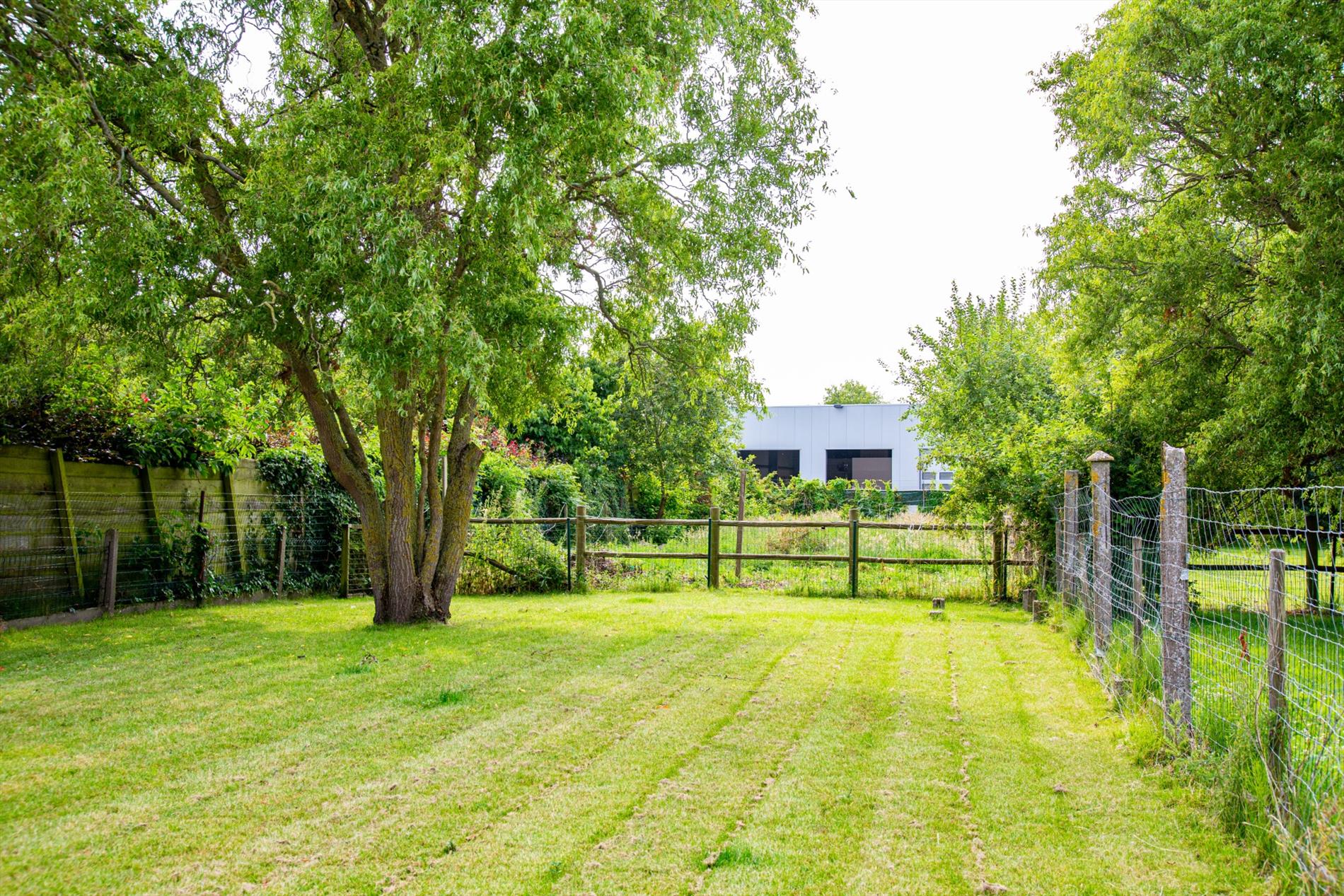Statige herenwoning op 1.070m² te Maldegem Kleit 