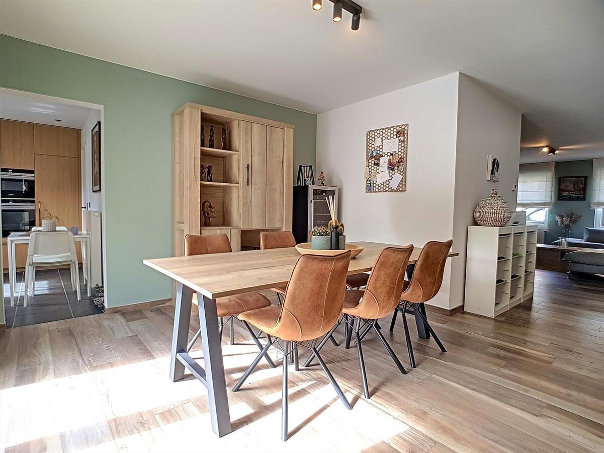 Zeer knappe gezinswoning met tuin, garage &amp; oprit - Lissewege 