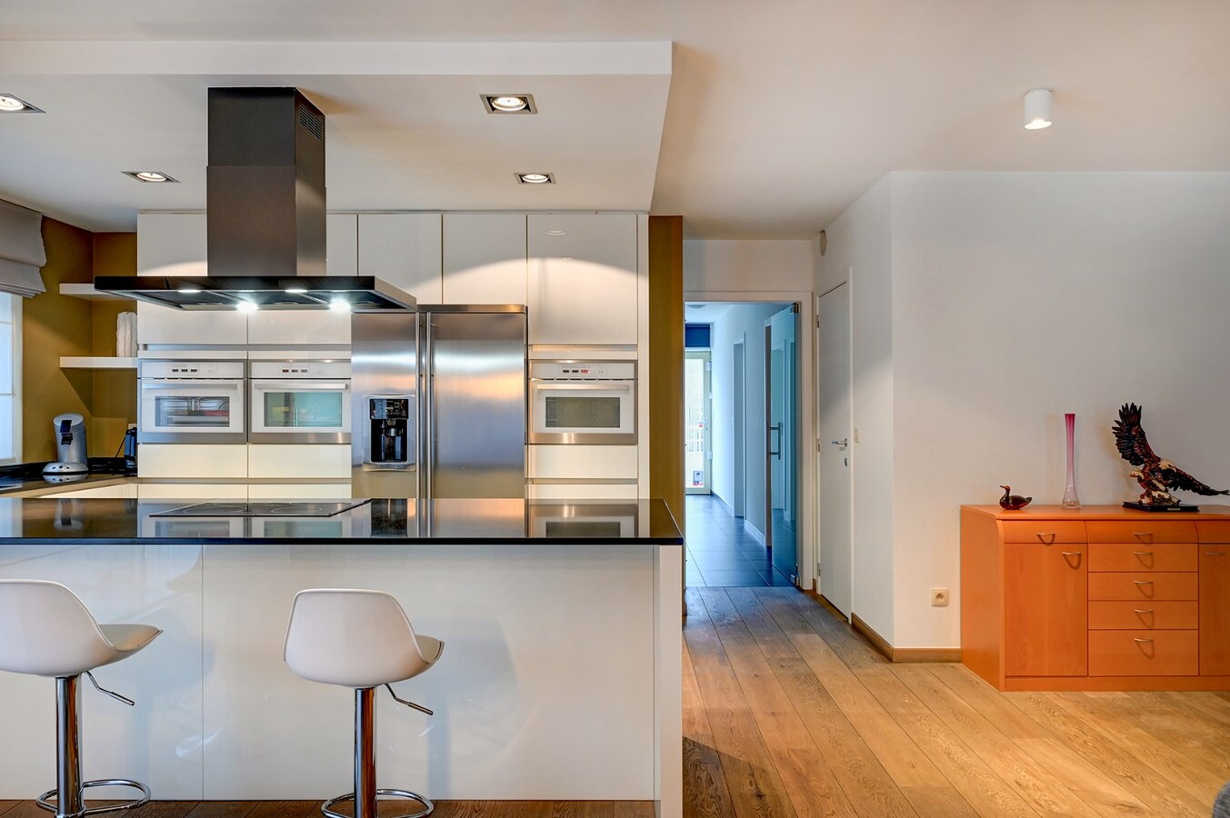 Ruim gelijkvloers appartement met 3 slaapkamers en 2 terrassen 